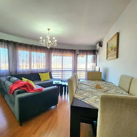 Ring Corner Flat W/ 24h Check In Tirana