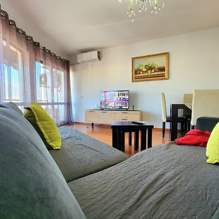 Apartmán Ring Corner Flat W/ 24h Check In Tirana
