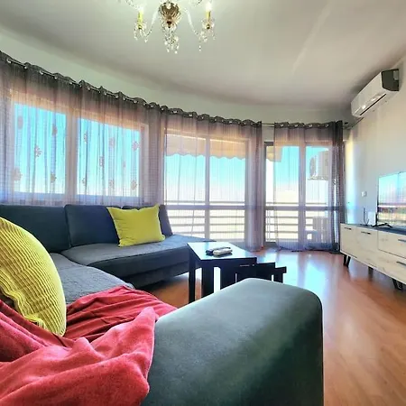 Apartmán Ring Corner Flat W/ 24h Check In